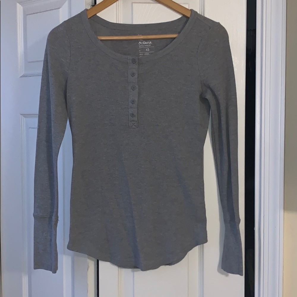 Grey Gap long sleeve top